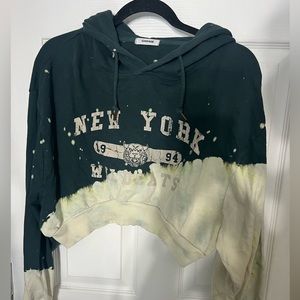 Garage women’s cropped hoodie. Size M